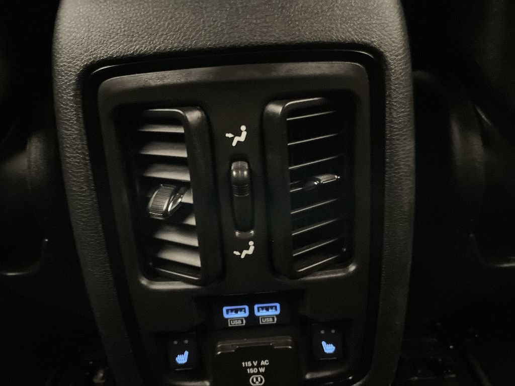 Used 2025 Dodge Durango R/T w/ Blacktop Package AWD/4WD image 16