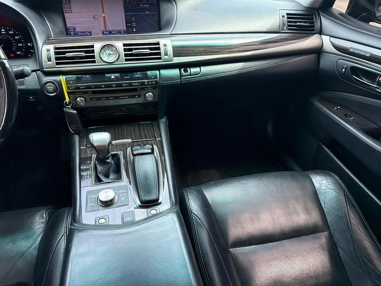 Used 2013 Lexus LS 460 L w/ Preferred Accessory Package RWD image 37