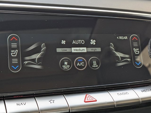 Certified 2024 Genesis Electrified GV70 Advanced image 37