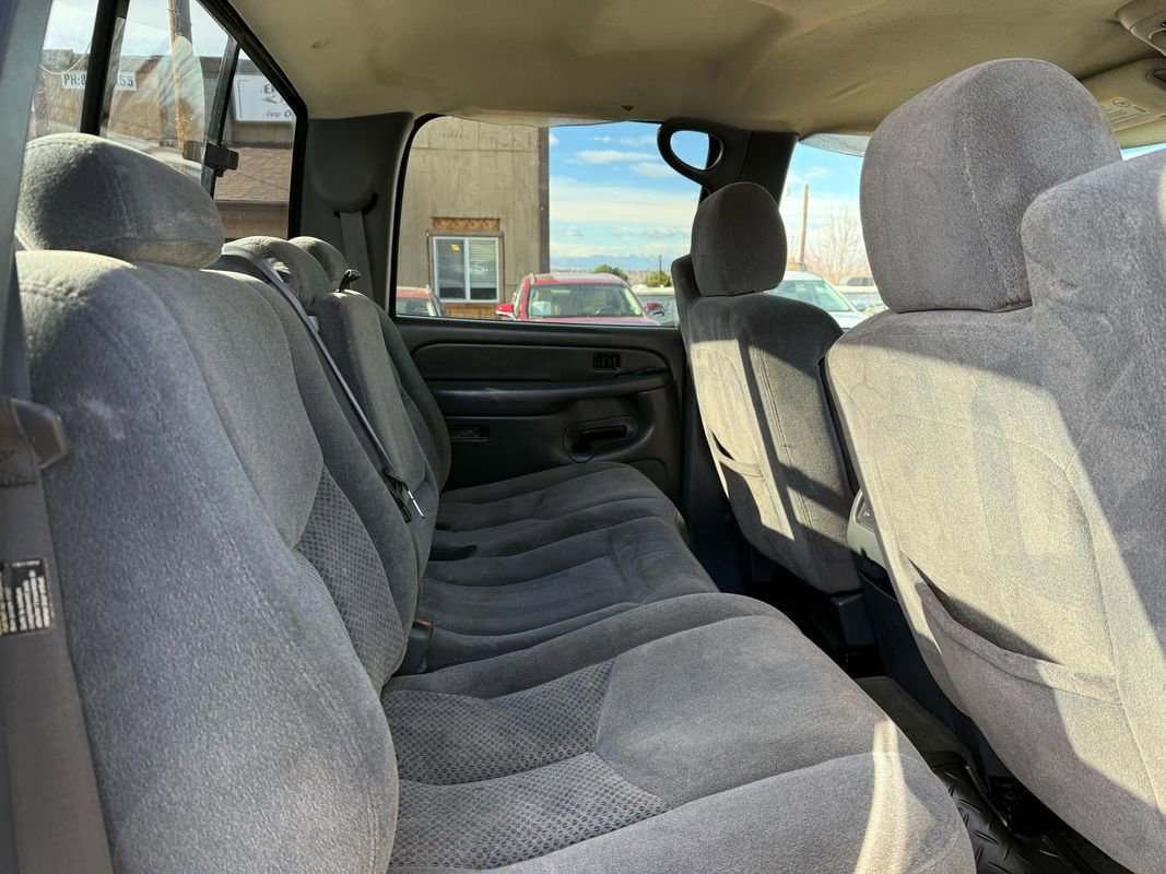 Used 2005 Chevrolet Silverado 2500 LS w/ Heavy-Duty Power Package image 21