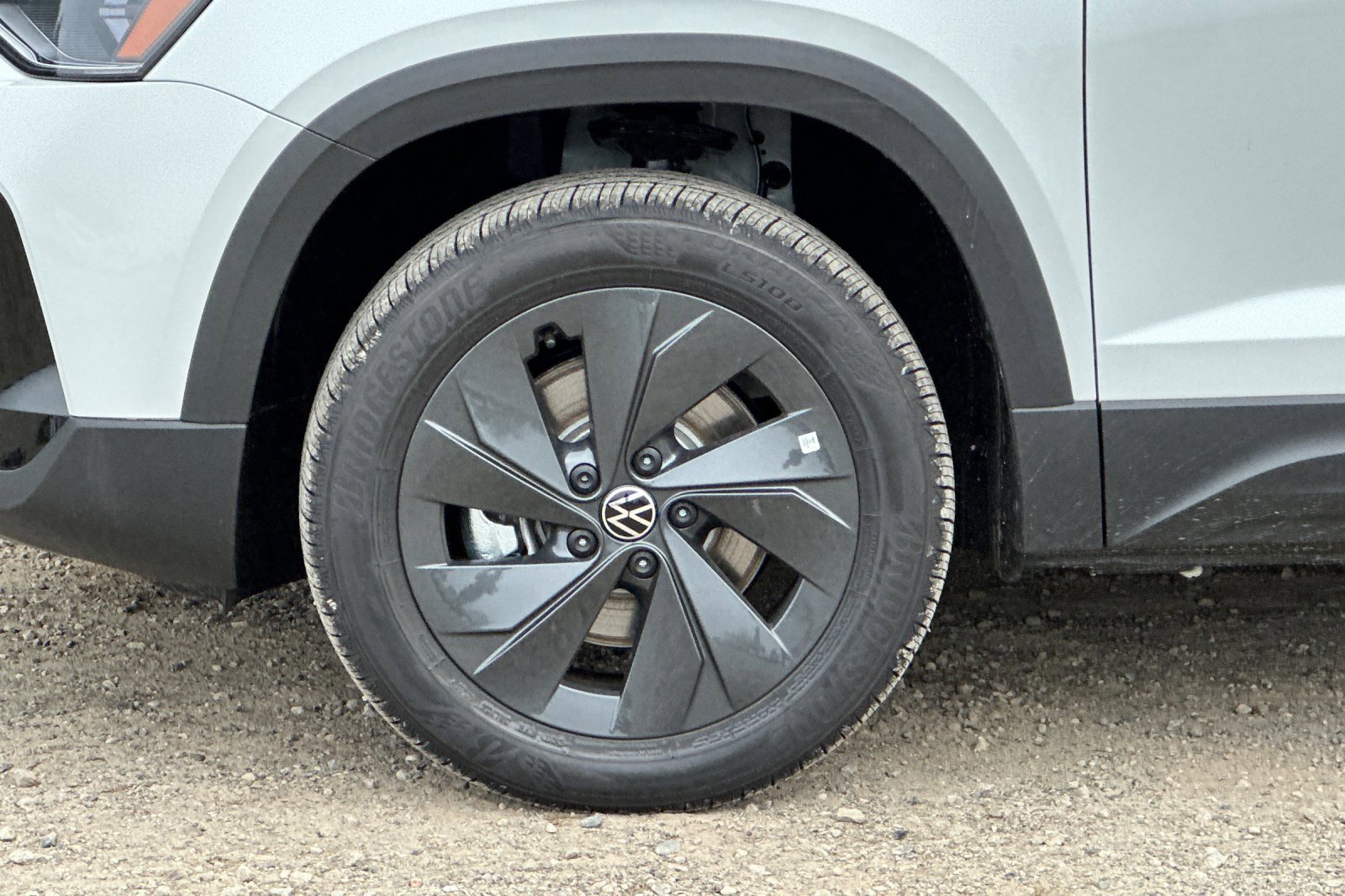 New 2026 Volkswagen Taos S image 25