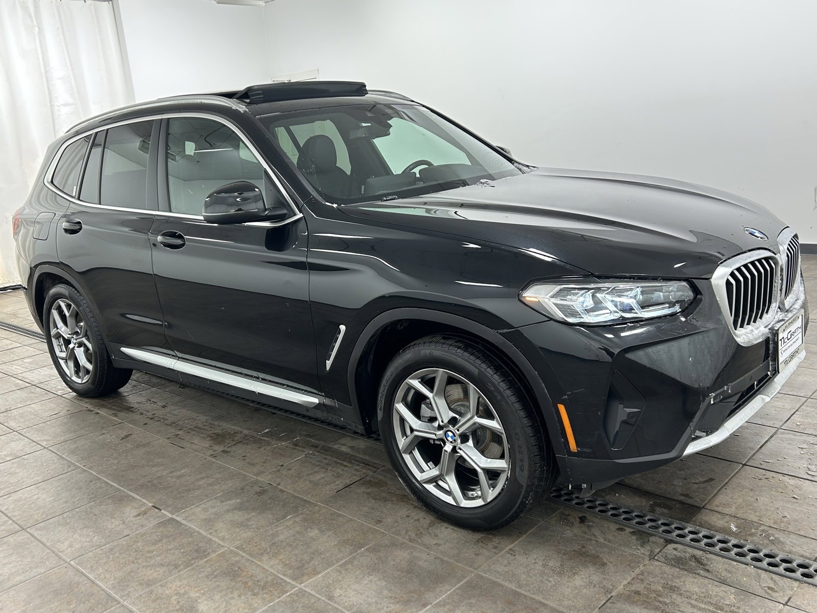Used 2023 BMW X3 xDrive30i w/ Premium Package image 6