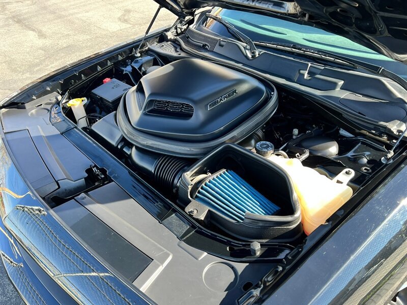 Used 2017 Dodge Challenger R/T image 35