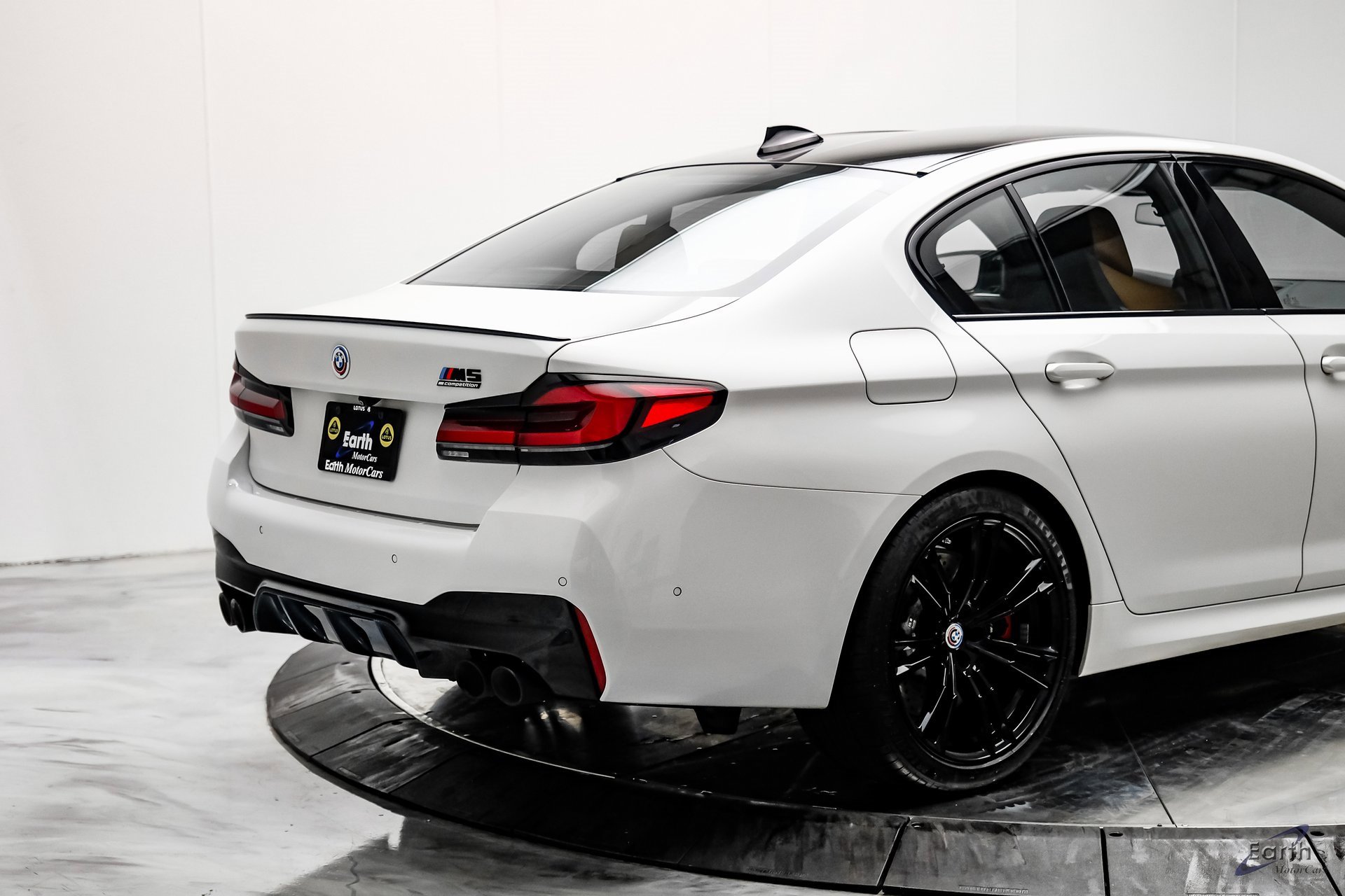 Used 2023 BMW M5 w/ Competition Package image 14