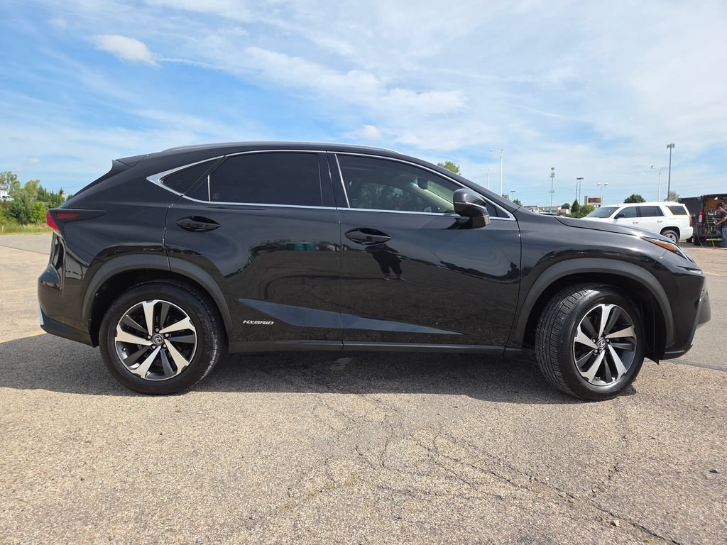 Used 2018 Lexus NX 300h AWD w/ Premium Package image 29