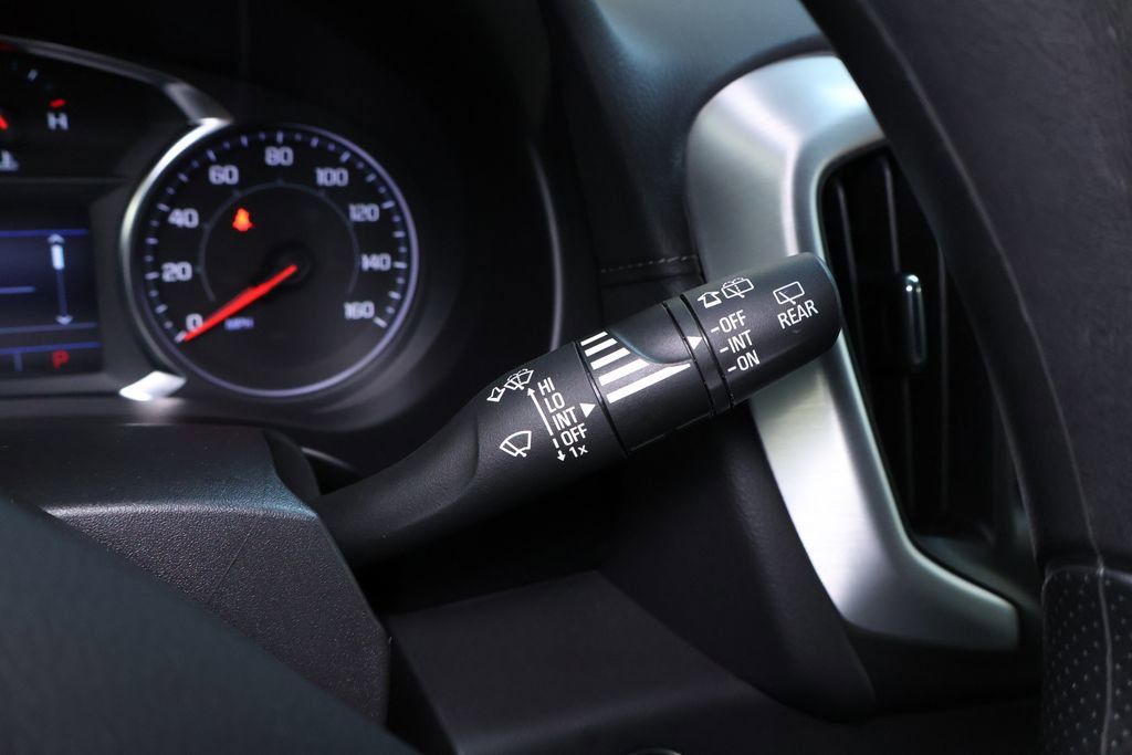 Used 2024 GMC Terrain SLE image 24