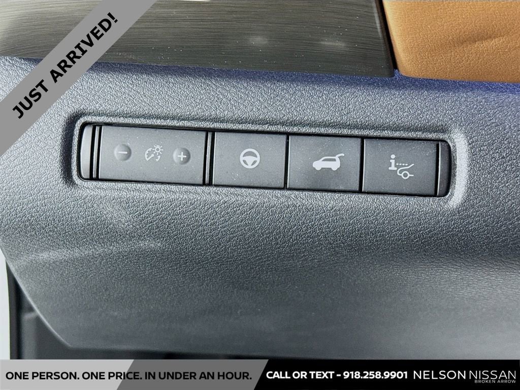 Certified 2023 Nissan Pathfinder Platinum w/ Cargo Package image 10