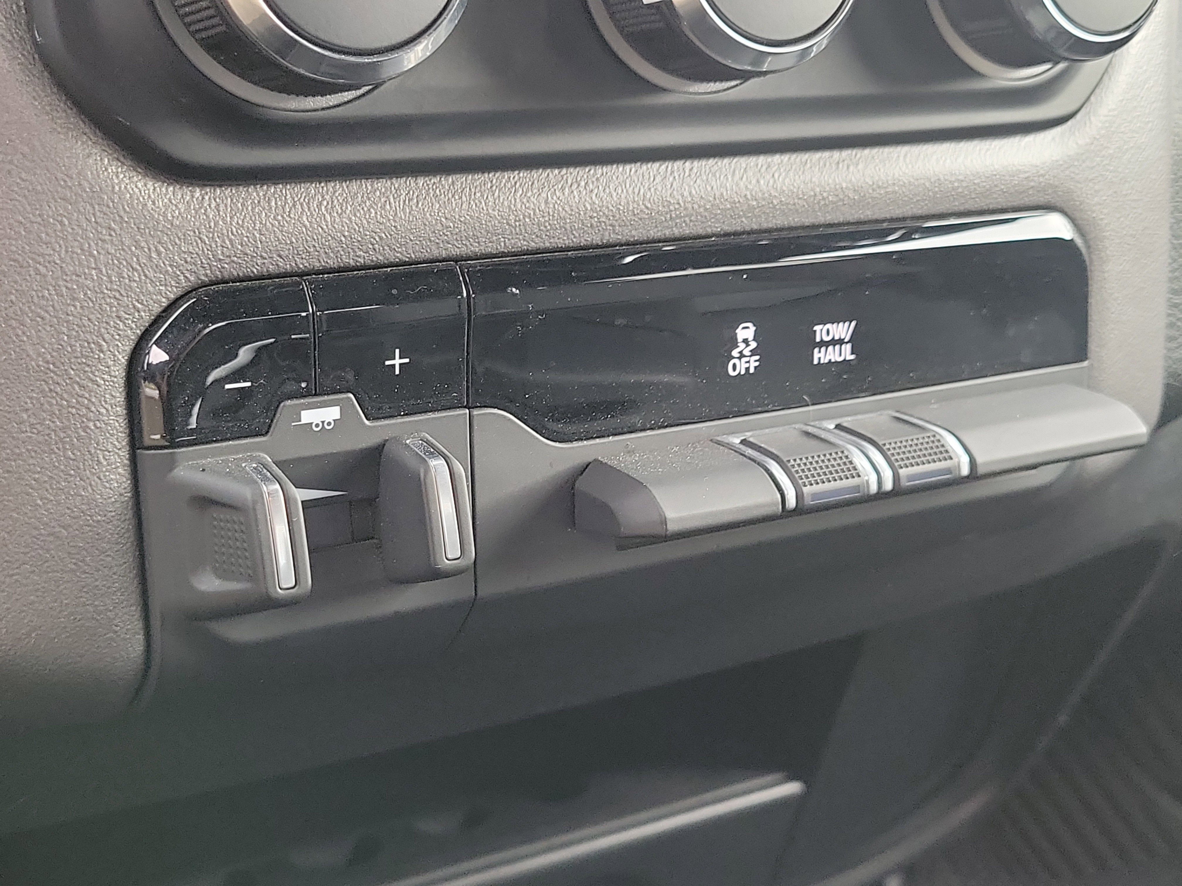 Used 2024 RAM 2500 Big Horn image 27