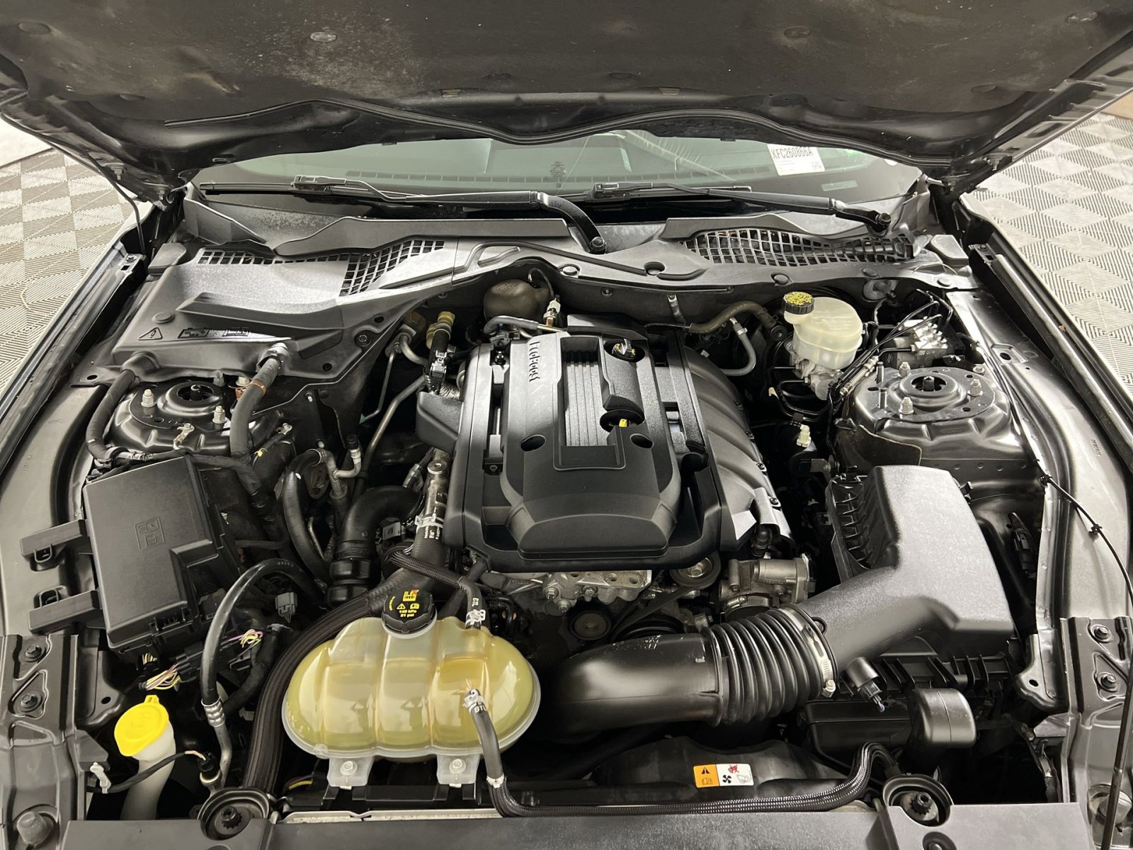 Used 2017 Ford Mustang Premium RWD image 26