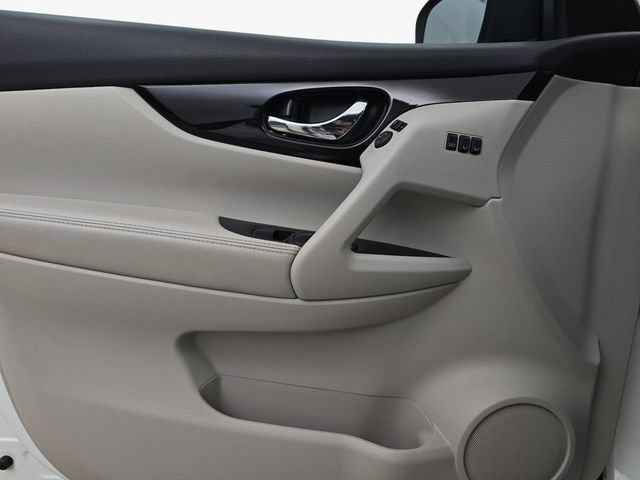 Used 2022 Nissan Rogue Sport SL w/ Premium Package FWD image 26