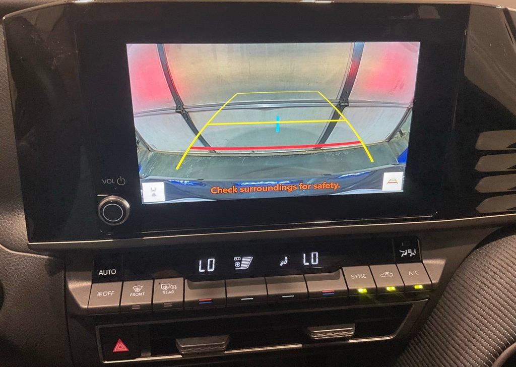 Used 2025 Toyota Camry SE FWD image 17