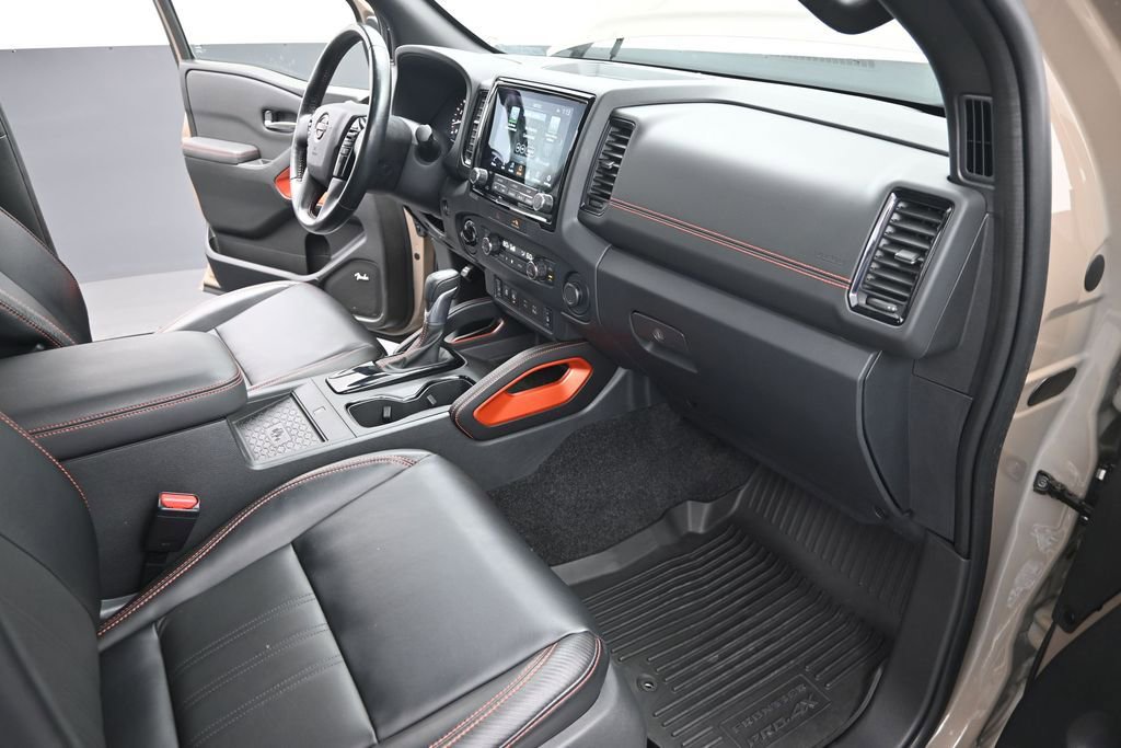 Used 2023 Nissan Frontier PRO-4X w/ Pro-4X Premium Package AWD/4WD image 26