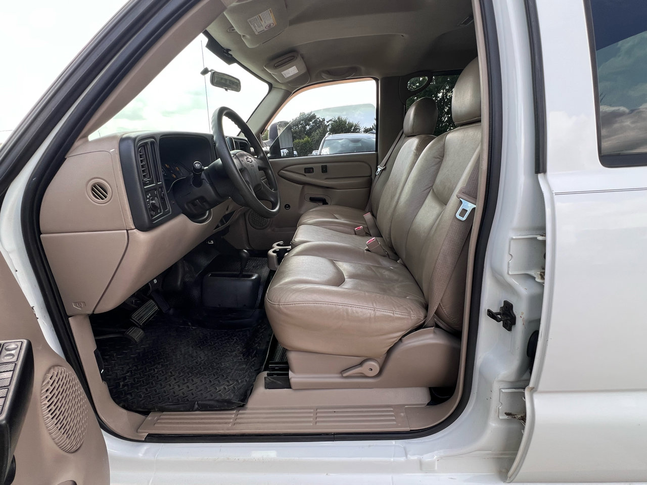 Used 2004 Chevrolet Silverado 2500 W/T image 43