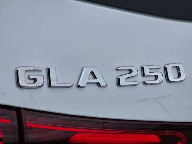 Certified 2025 Mercedes-Benz GLA 250 4MATIC image 3