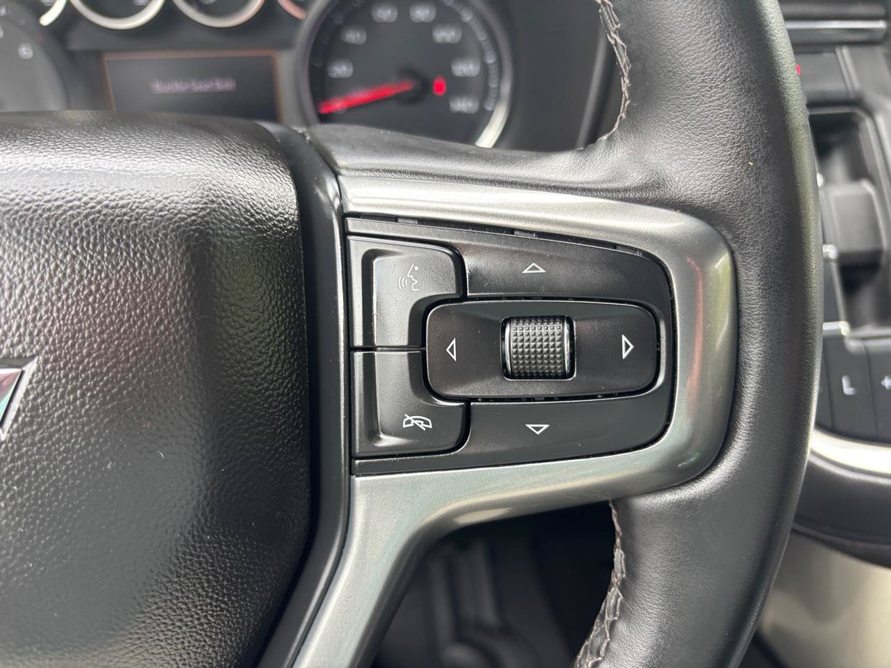 Used 2023 Chevrolet Tahoe LS AWD/4WD image 17