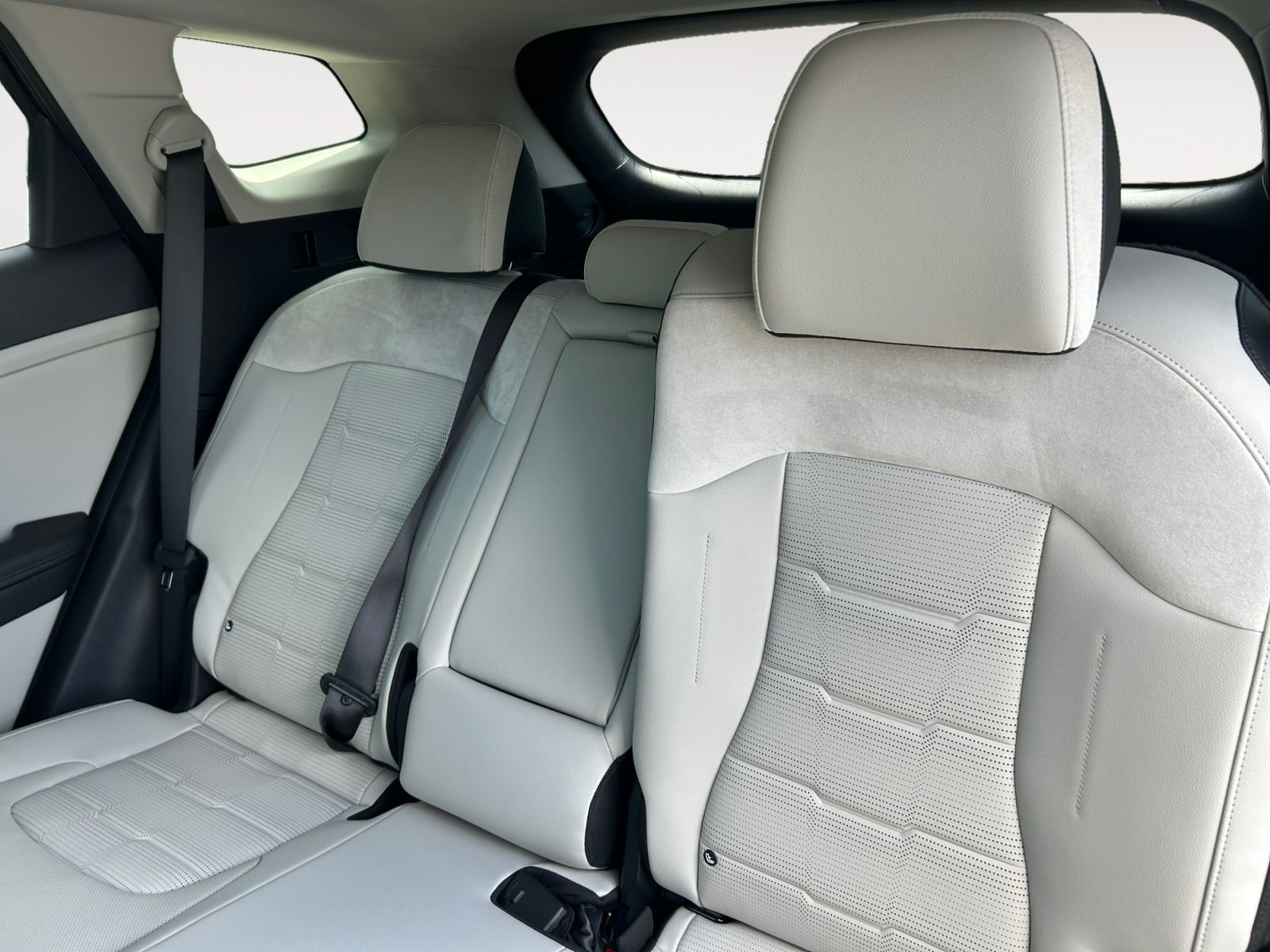 New 2027 Kia Sportage SX Prestige AWD/4WD image 13