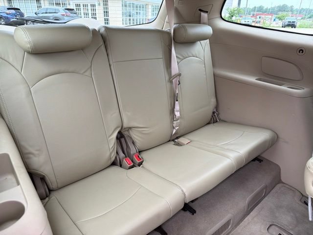 Used 2012 Buick Enclave FWD image 17