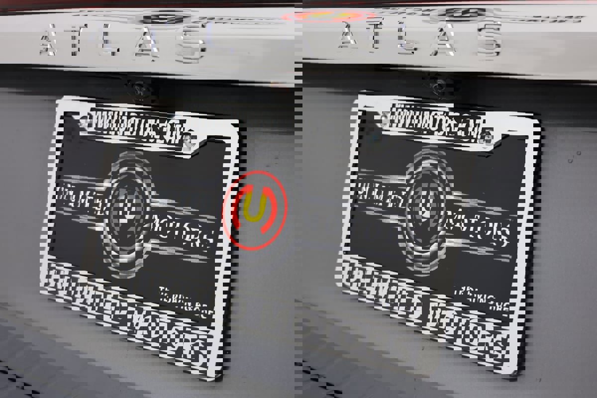 Used 2024 Volkswagen Atlas SEL Premium R-Line image 22