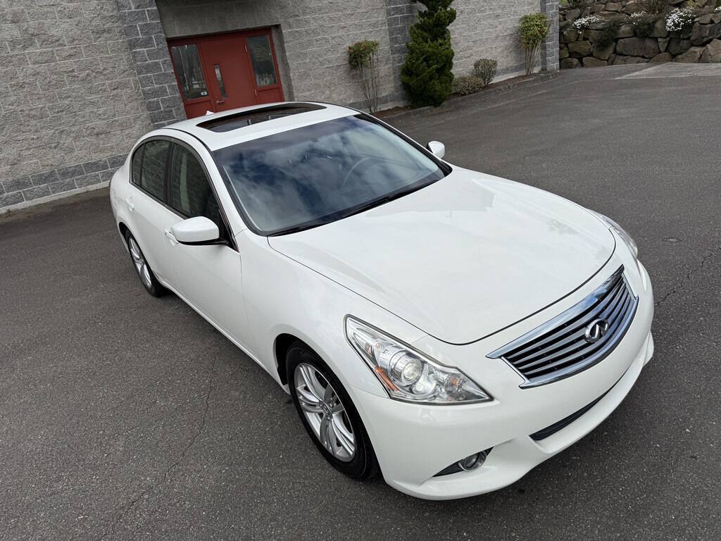 Used 2011 INFINITI G37 Journey w/ Premium Pkg RWD image 12