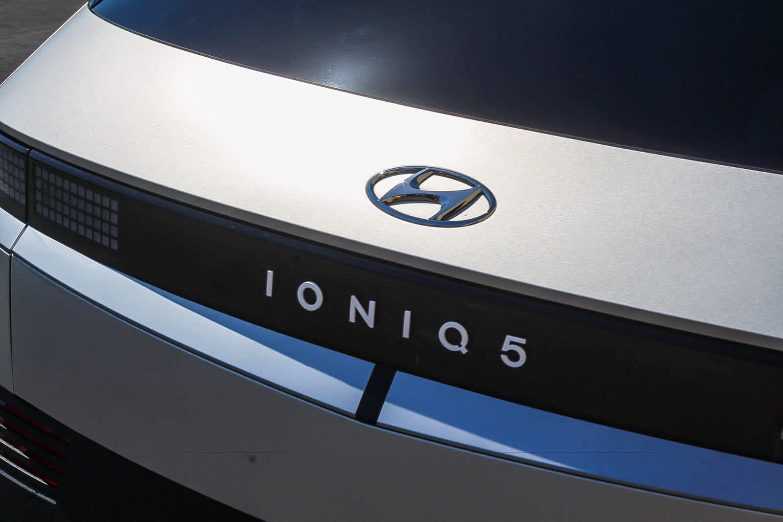 Certified 2023 Hyundai Ioniq 5 SEL AWD/4WD image 9