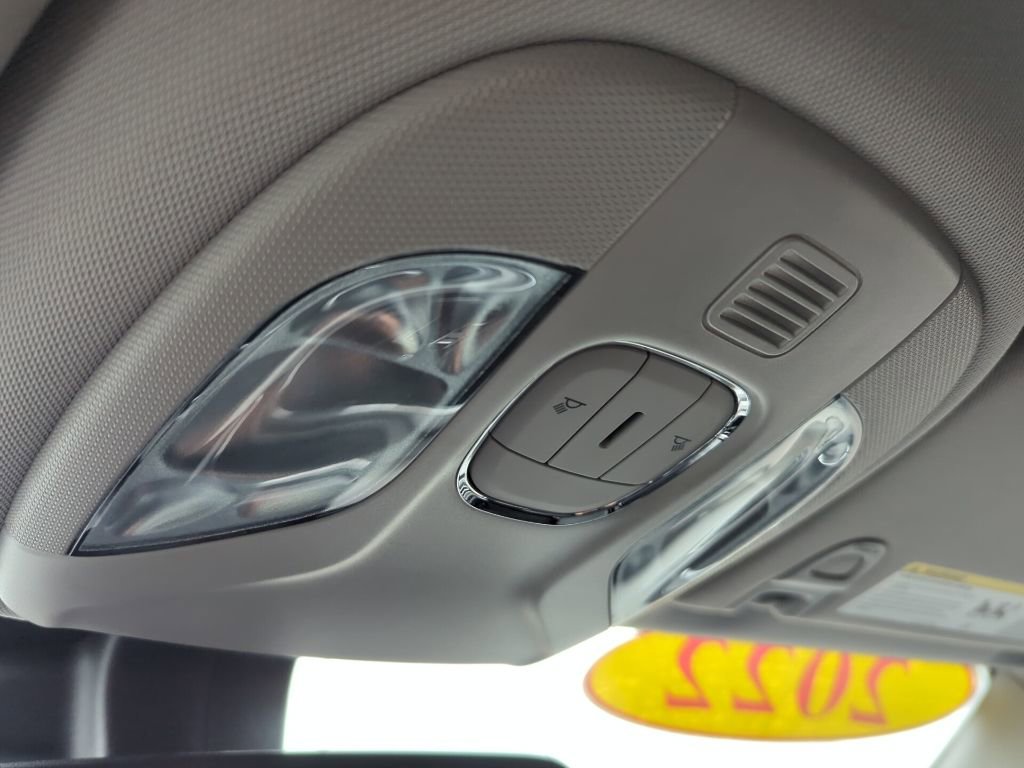 Used 2022 Jeep Compass Limited image 29