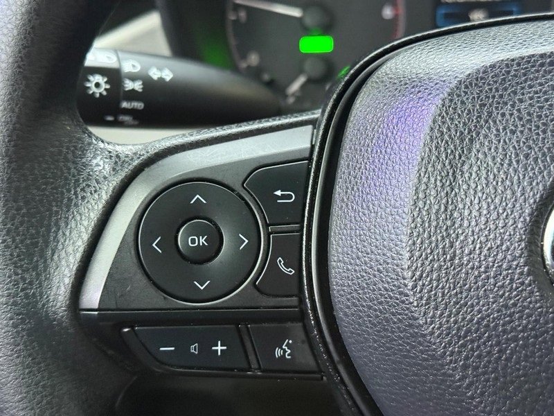 Used 2023 Toyota Corolla LE w/ LE Premium Package image 20