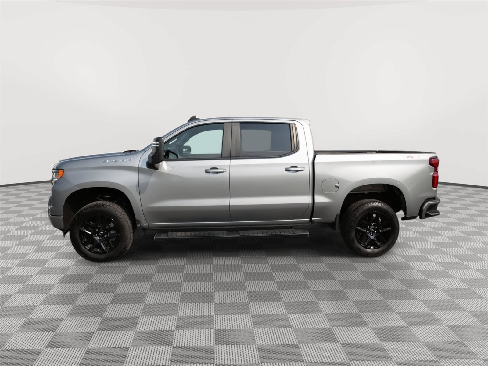 Used 2024 Chevrolet Silverado 1500 RST w/ Convenience Package II AWD/4WD image 9