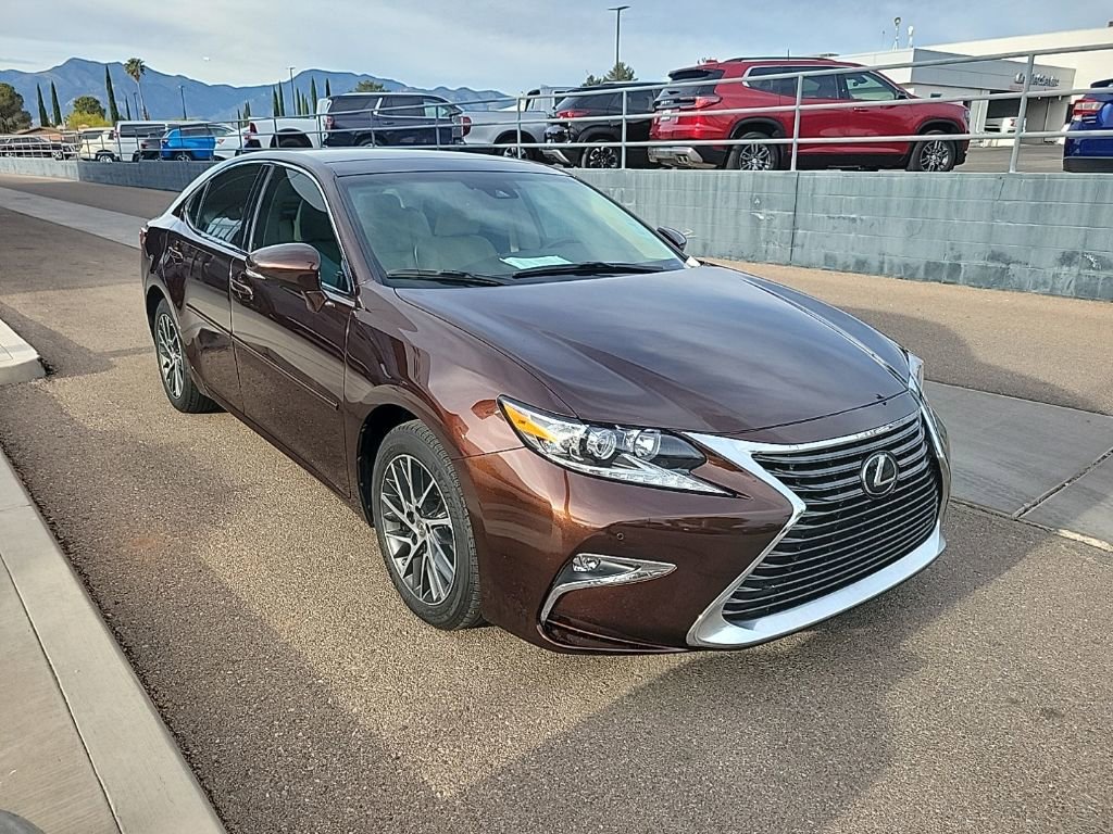Used 2017 Lexus ES 350 w/ Navigation System Package FWD image 9