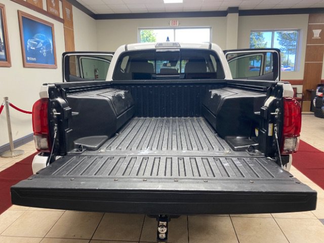 Used 2021 Toyota Tacoma 2WD Double Cab image 6