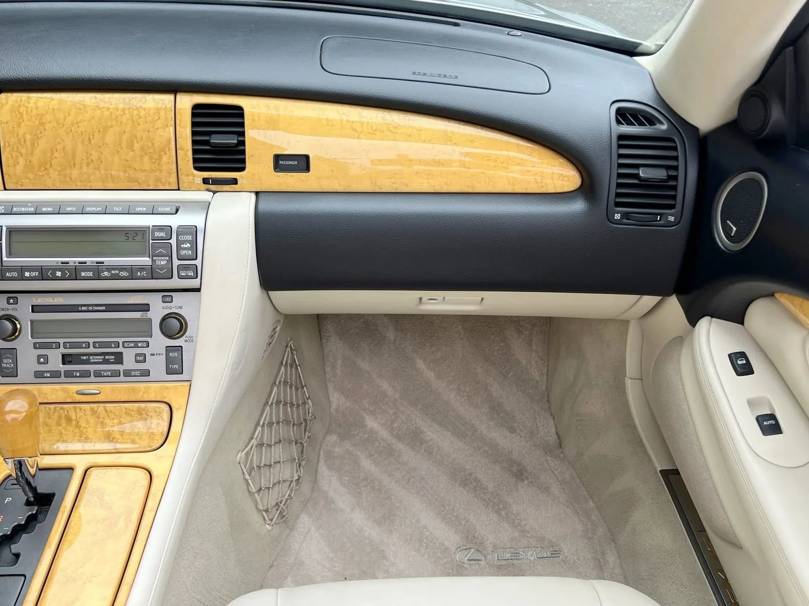 Used 2002 Lexus SC 430 Convertible image 20