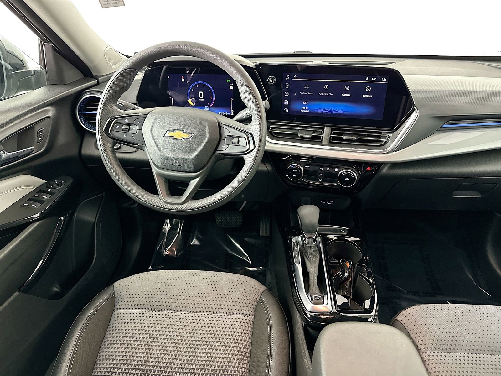 Used 2025 Chevrolet Trax LT image 21