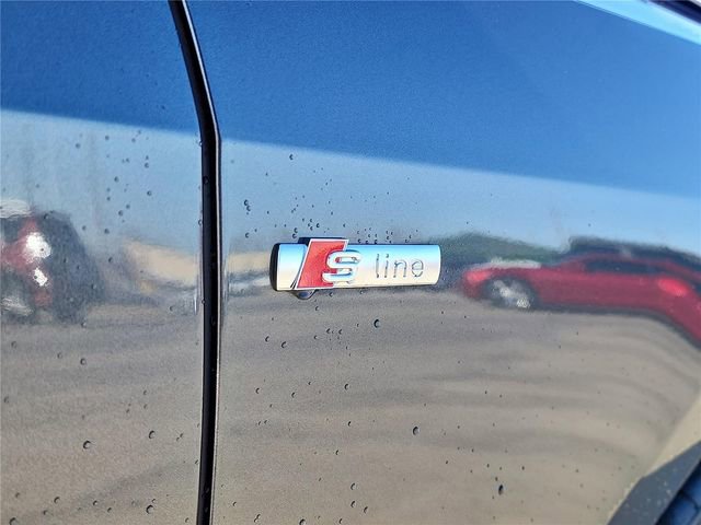 New 2026 Audi A8 L 3.0T image 10