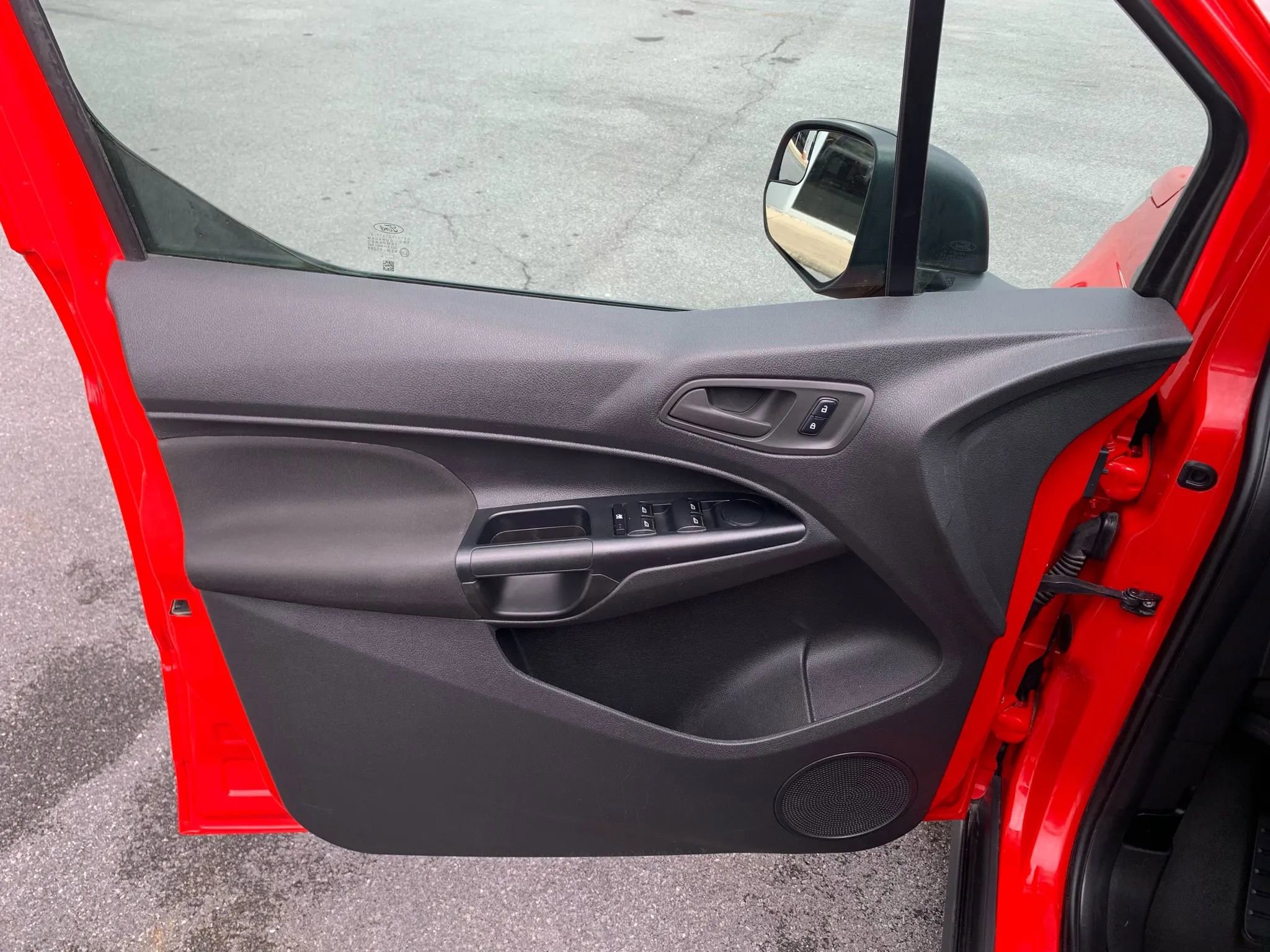 Used 2016 Ford Transit Connect XL image 8