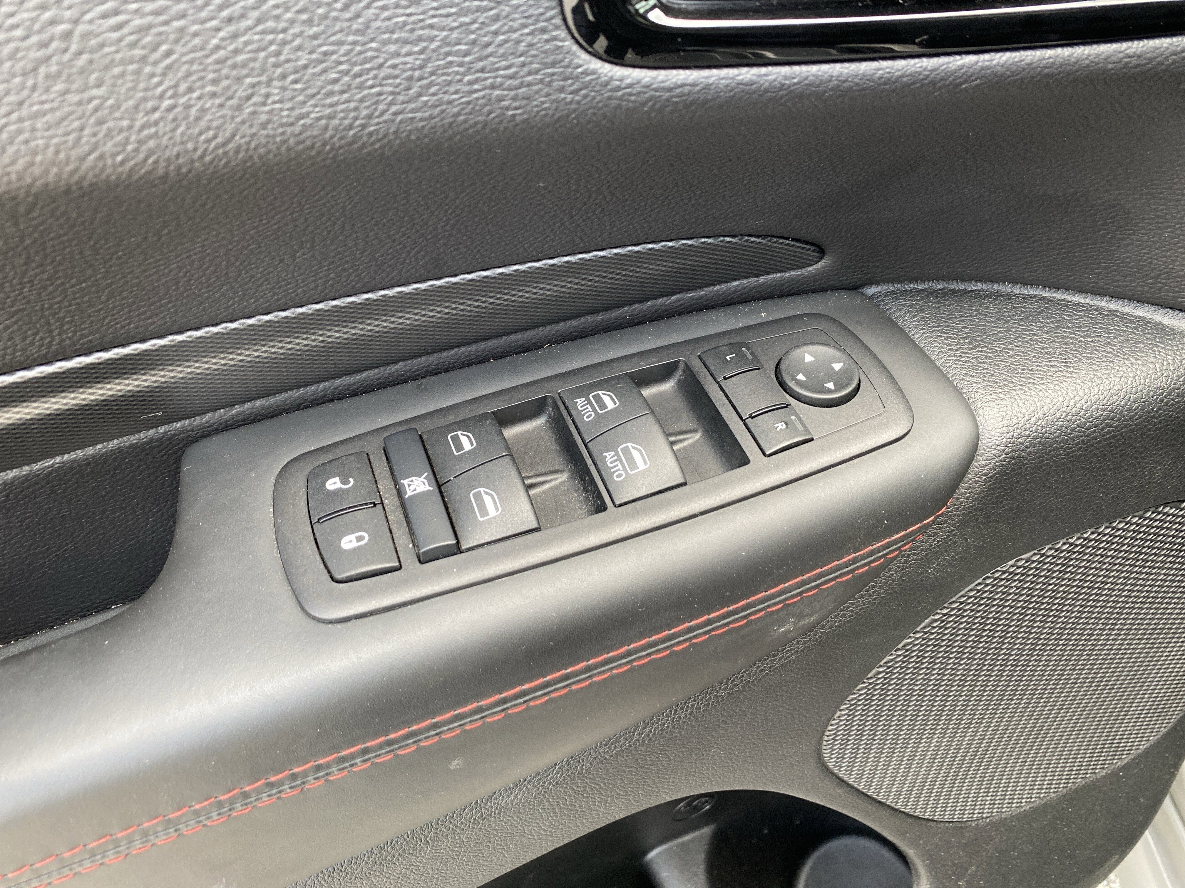 Used 2025 Dodge Durango R/T AWD/4WD image 29