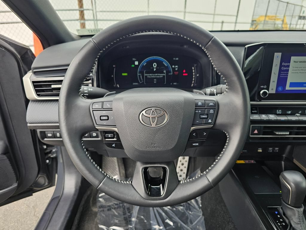 Used 2025 Toyota Camry SE FWD image 23
