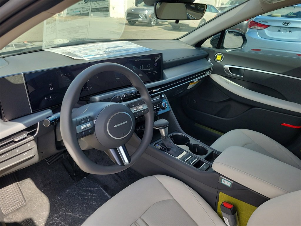 New 2025 Hyundai Sonata SE image 8