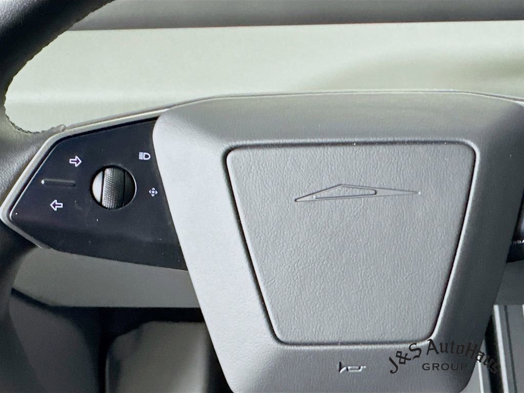 Used 2025 Tesla Cybertruck AWD Crew Cab image 13