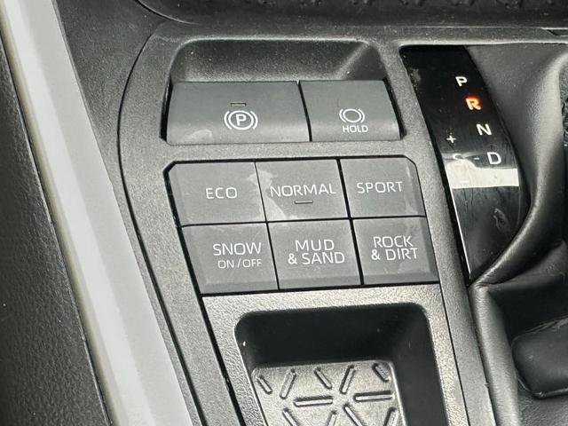 Used 2024 Toyota RAV4 XLE image 21