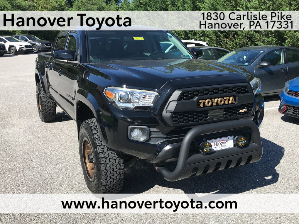 Used 2017 Toyota Tacoma SR5 AWD/4WD image 1