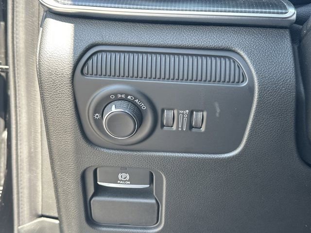 New 2026 Jeep Grand Wagoneer Summit AWD/4WD image 25