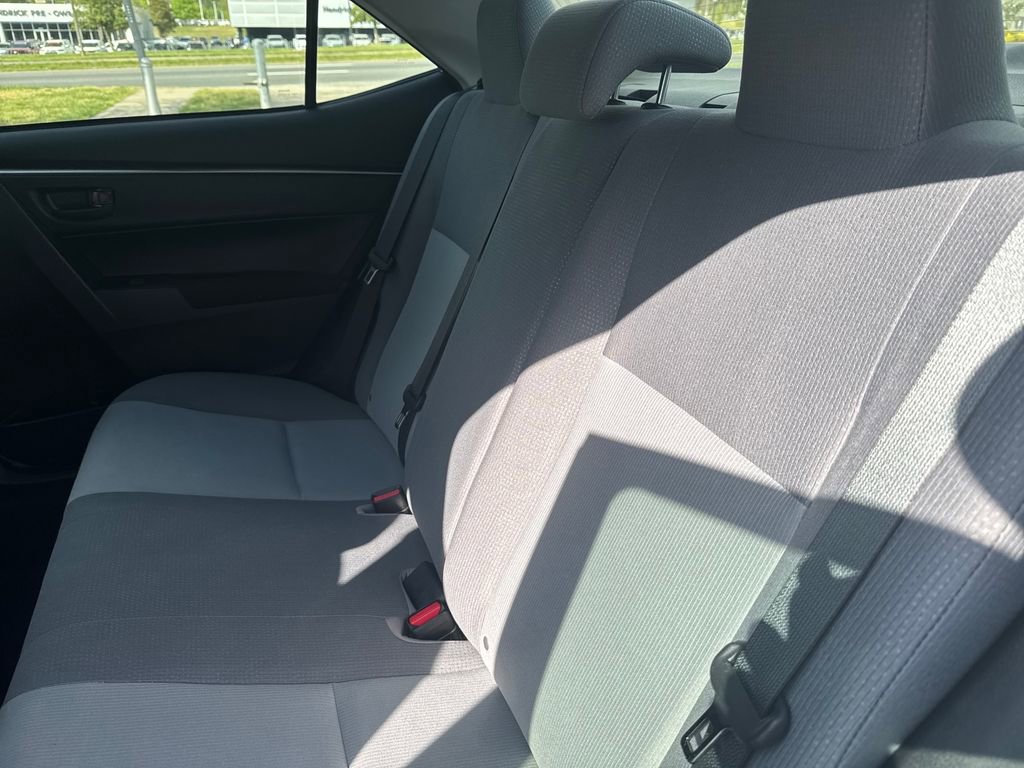 Used 2016 Toyota Corolla L image 12