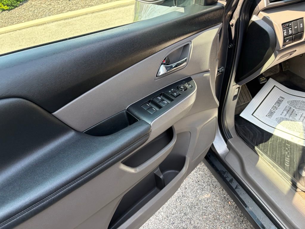 Used 2014 Honda Odyssey EX-L image 6