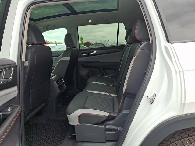New 2026 Volkswagen Atlas Peak Edition AWD/4WD image 9