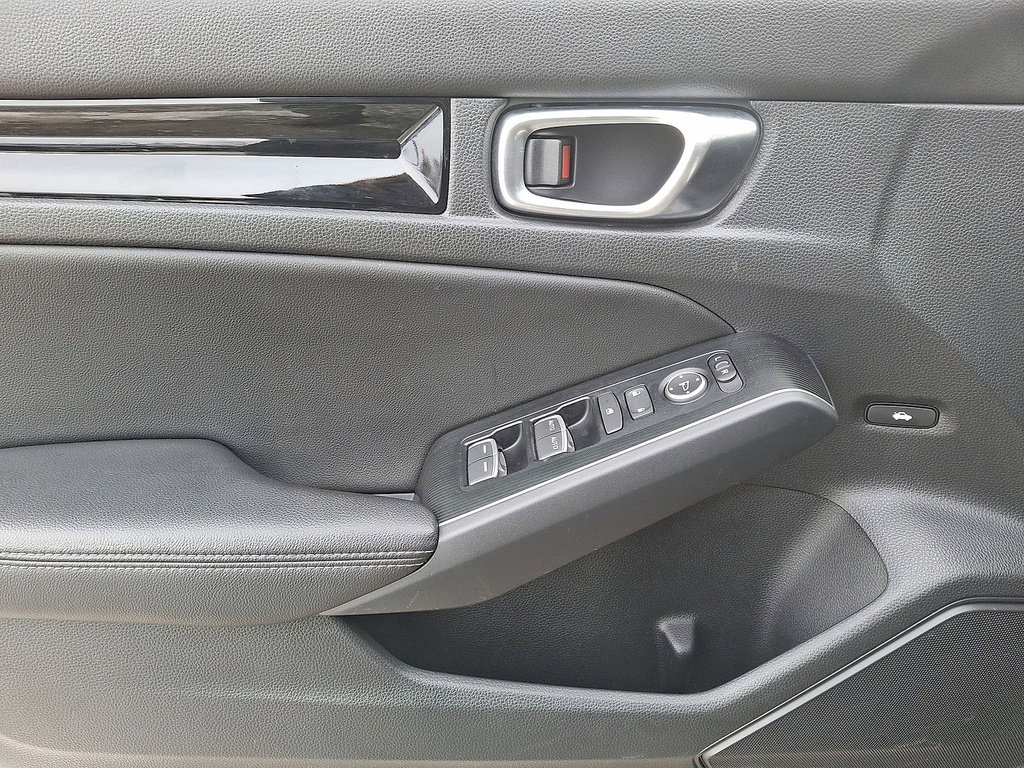 Used 2023 Honda Civic Touring image 10