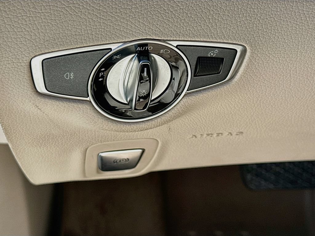 Certified 2018 Mercedes-Benz E 300 image 10