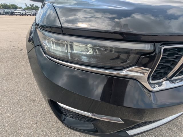 Used 2023 Jeep Grand Cherokee Limited AWD/4WD image 9