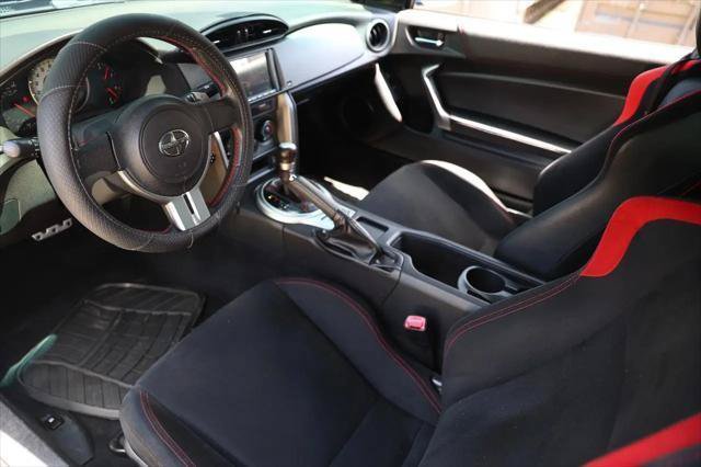 Used 2015 Scion FR-S RWD image 22
