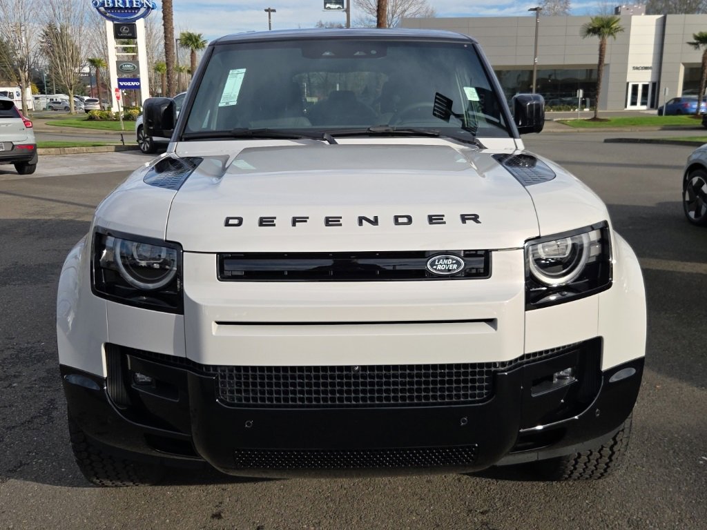 New 2026 Land Rover Defender 110 X-Dynamic SE image 9