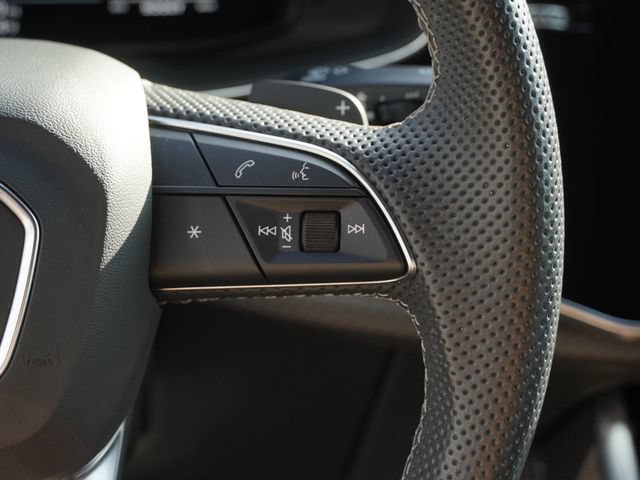 Used 2025 Audi SQ7 Prestige AWD/4WD image 28