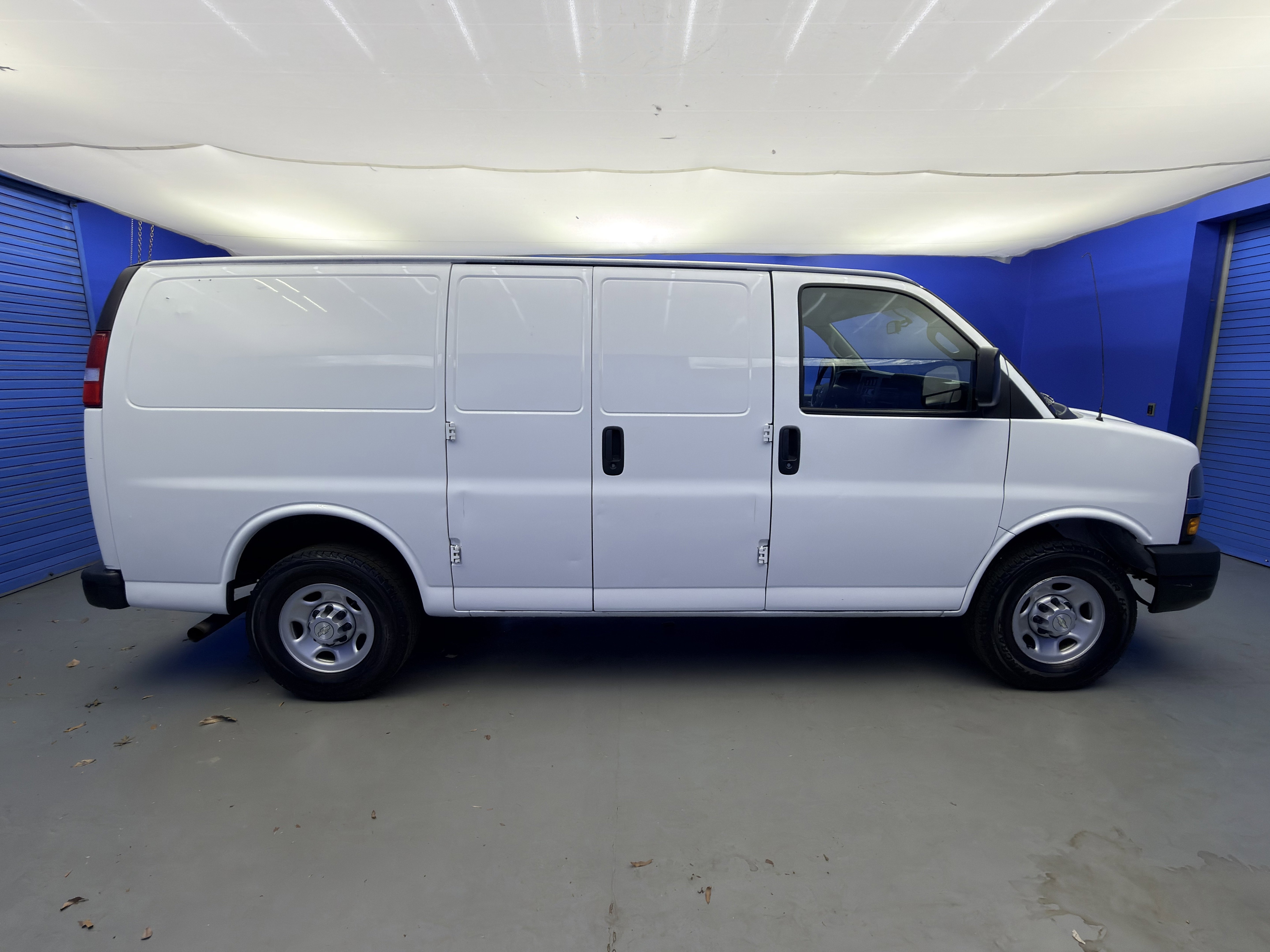 Used 2021 Chevrolet Express 2500 w/ Driver Convenience Package image 8